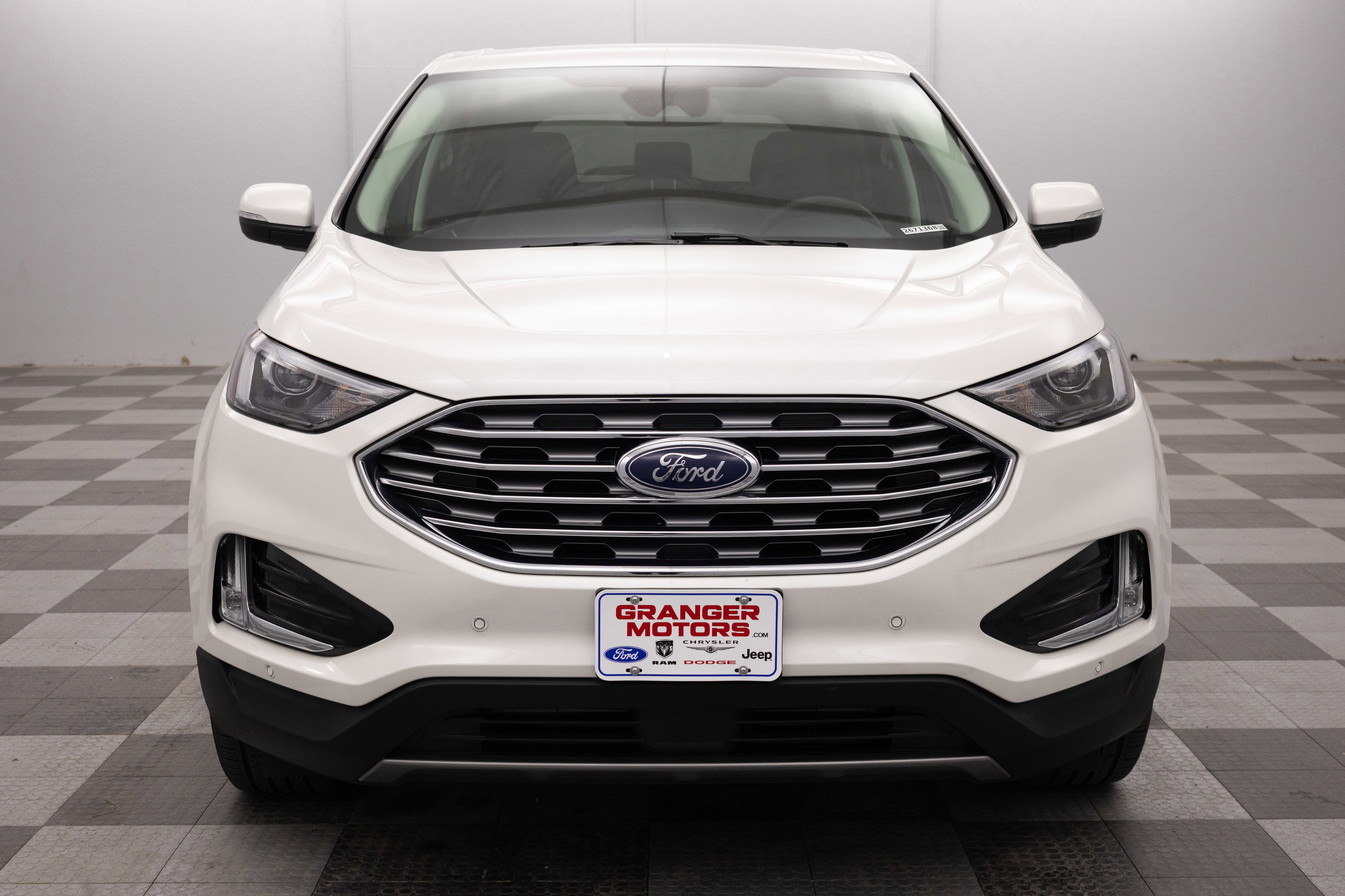 Used 2023 Ford Edge Titanium AWD/4WD image 6