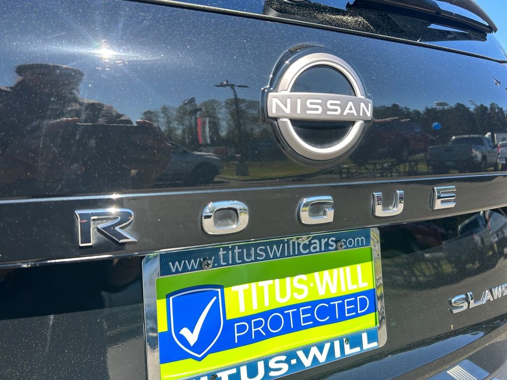 Used 2023 Nissan Rogue SL w/ SL Premium Package image 32