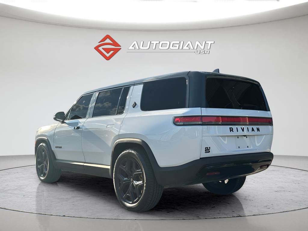 Used 2022 Rivian R1S Adventure image 9