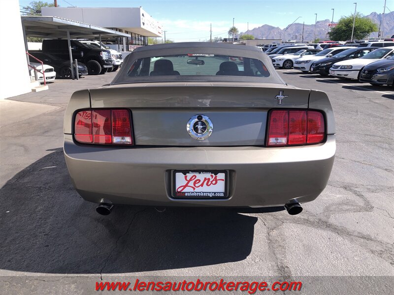 Used 2005 Ford Mustang Premium RWD image 10