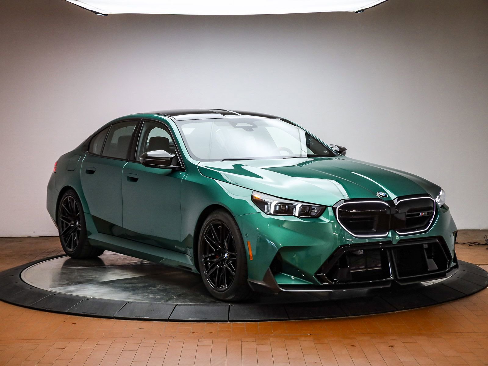 Used 2026 BMW M5 w/ Carbon Package image 5