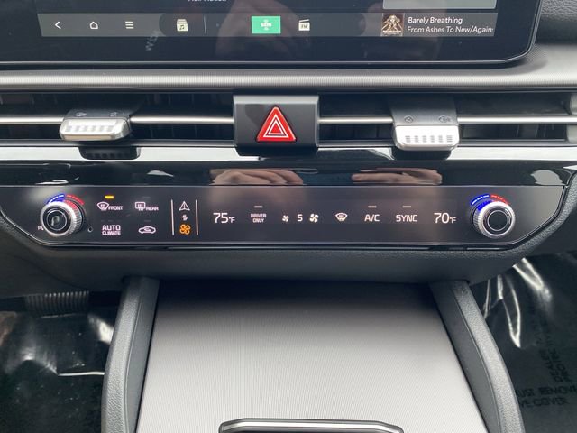 New 2026 Kia Sportage EX image 21