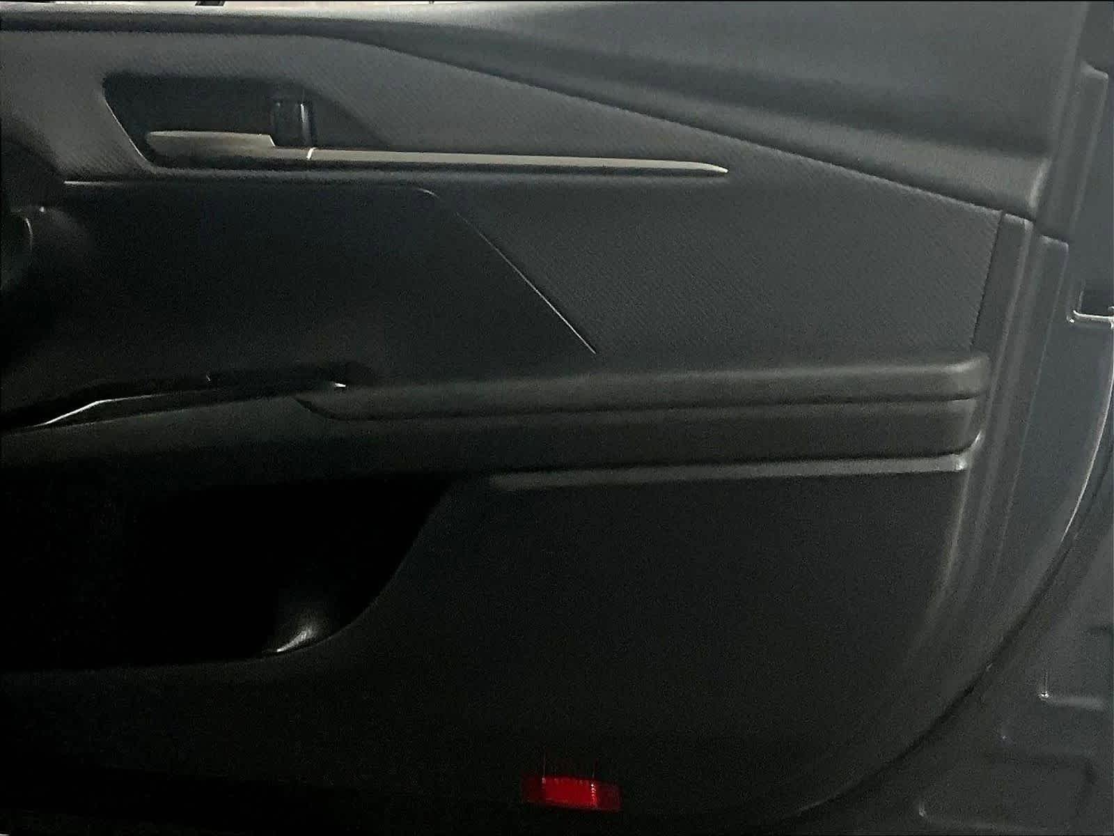 Used 2025 Toyota Camry SE FWD image 12