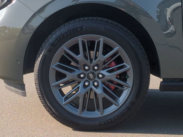 Used 2025 Ford Expedition Max Platinum w/ Stealth Performance Package image 17