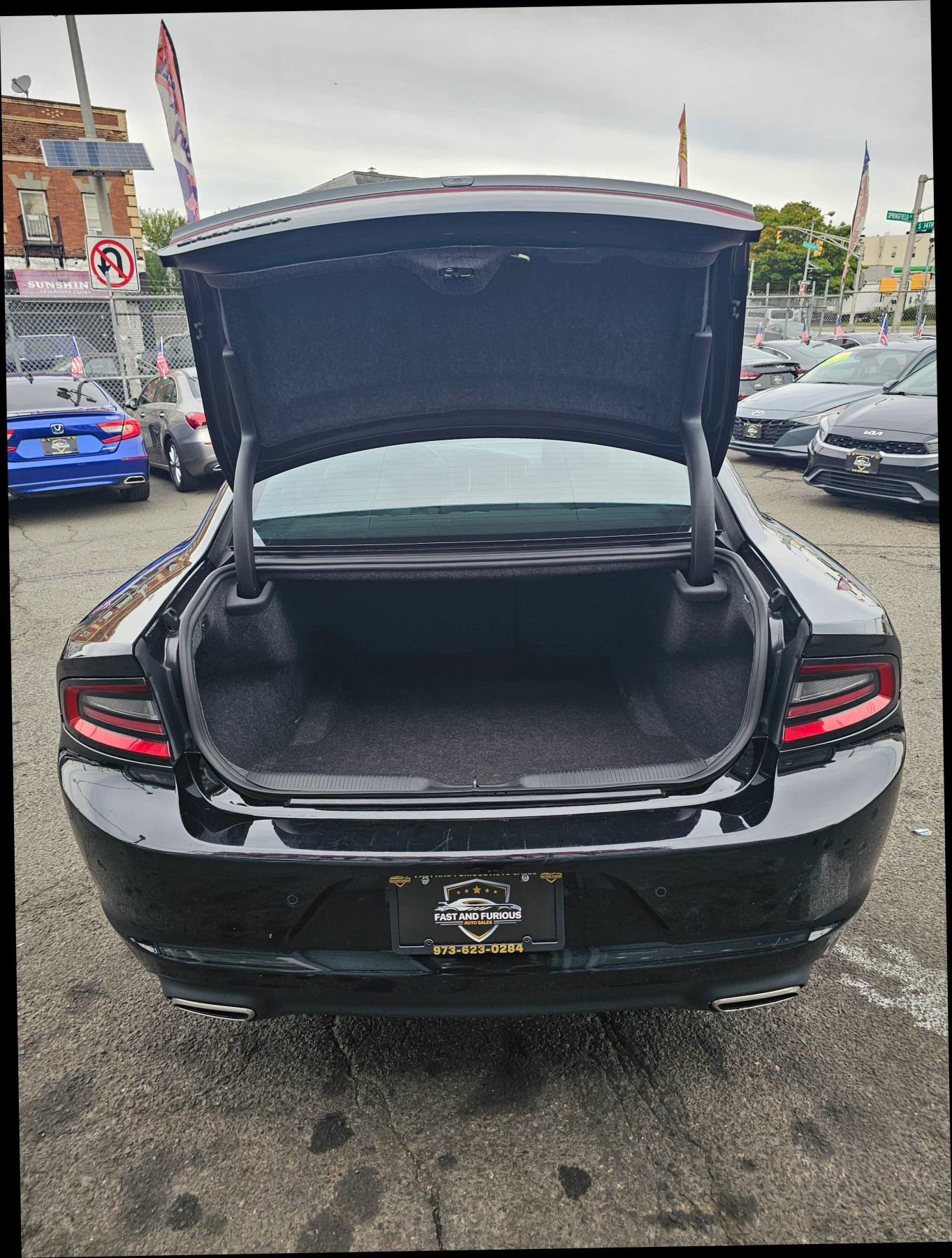 Used 2022 Dodge Charger SXT image 29