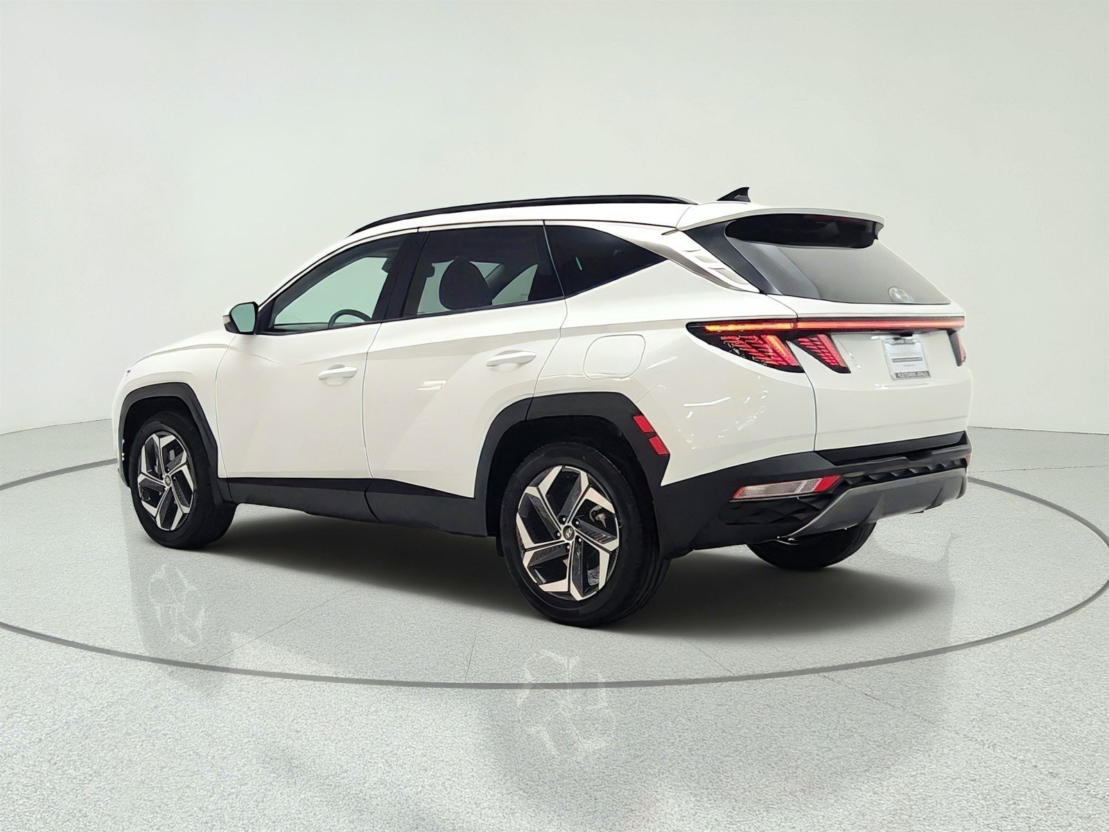 Used 2022 Hyundai Tucson Limited w/ Cargo Package AWD/4WD image 7