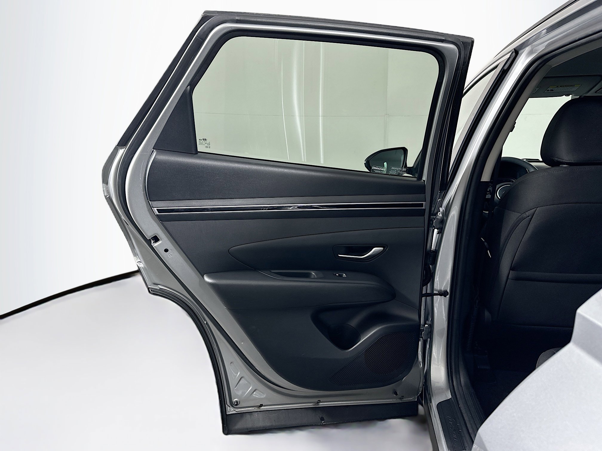 Used 2023 Hyundai Tucson SEL w/ Winter Package image 25