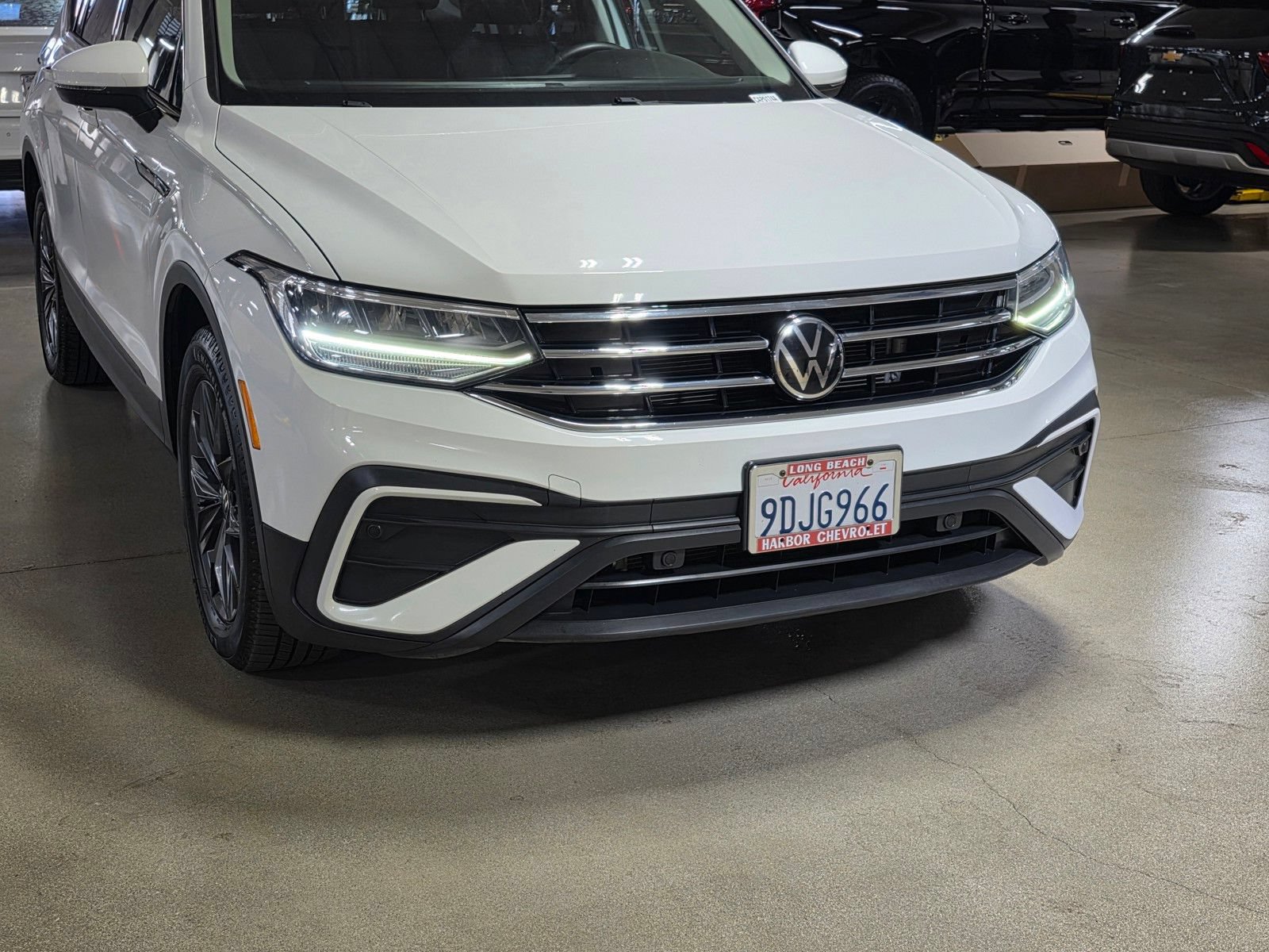 Used 2022 Volkswagen Tiguan SE FWD image 9