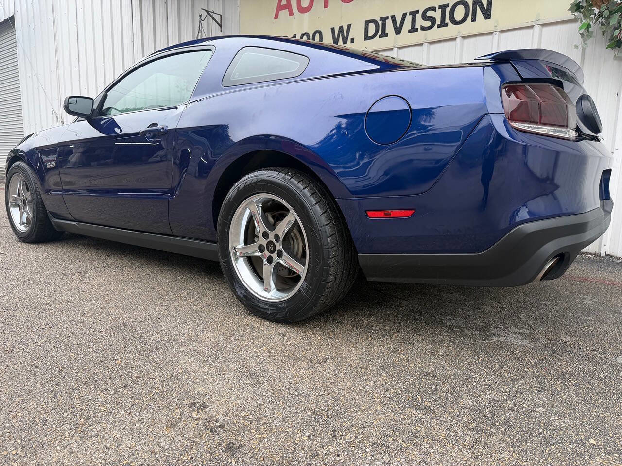 Used 2012 Ford Mustang GT RWD image 9