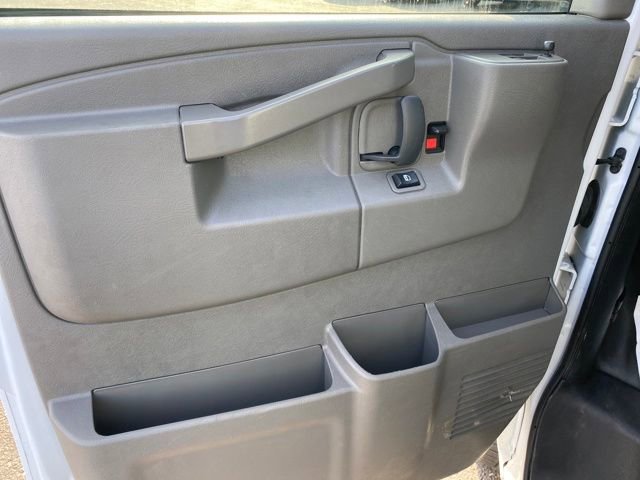 Used 2024 GMC Savana 2500 Extended image 13