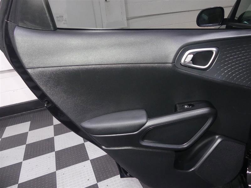 Used 2021 Kia Soul S FWD image 25