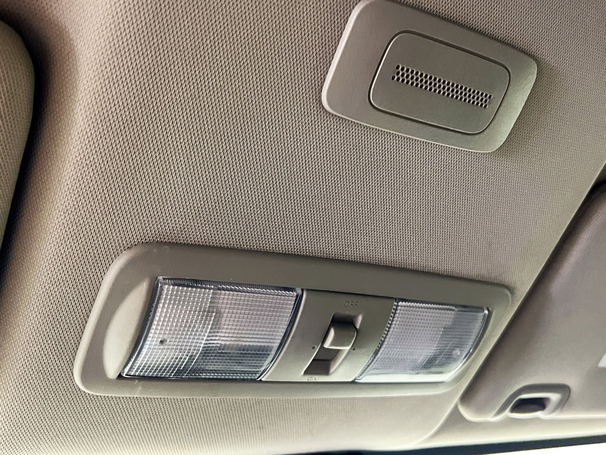 Used 2022 Nissan Frontier SV image 22