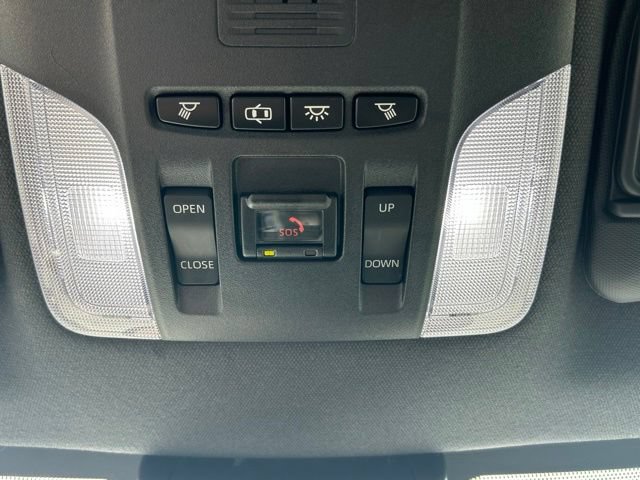 Used 2022 Toyota Corolla XSE FWD image 18