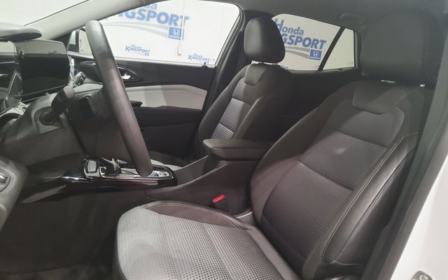 Used 2024 Chevrolet Trax LT image 44