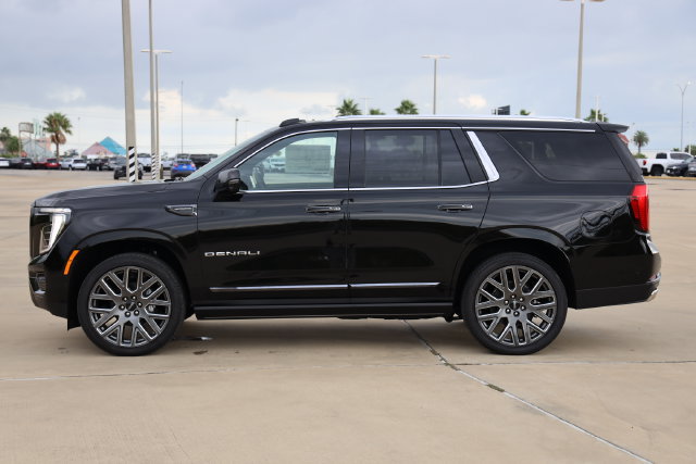 New 2026 GMC Yukon Denali Ultimate w/ LPO, Floor Liner Package AWD/4WD image 4