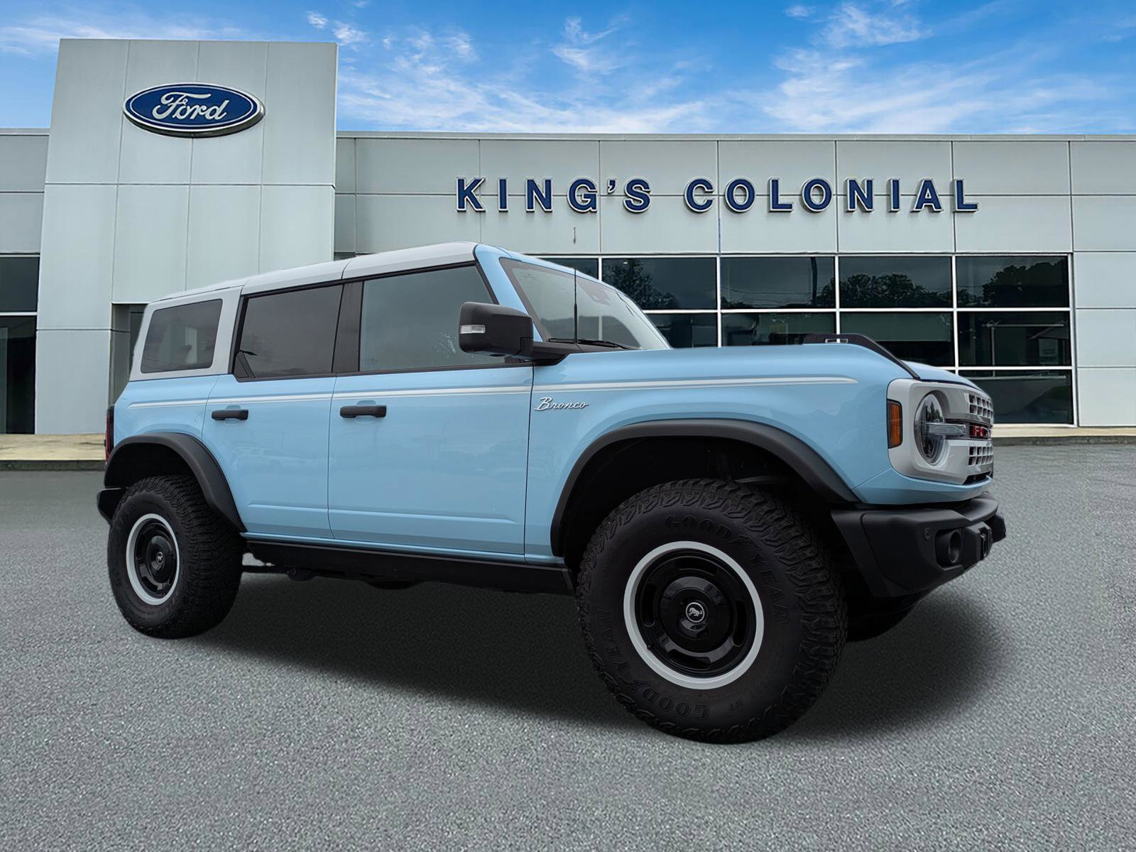 Used 2023 Ford Bronco Heritage Edition image 1