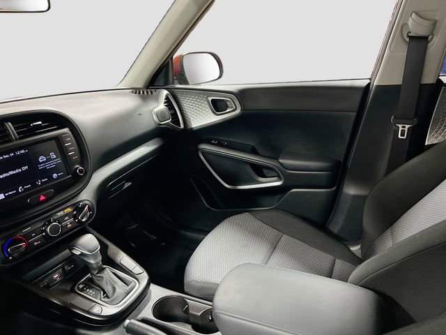 Certified 2022 Kia Soul LX w/ Technology Package image 21