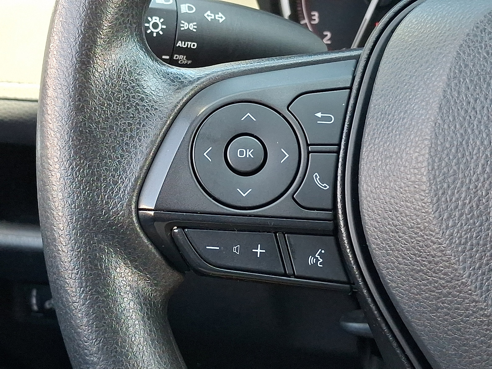 Used 2024 Toyota RAV4 XLE AWD/4WD image 22