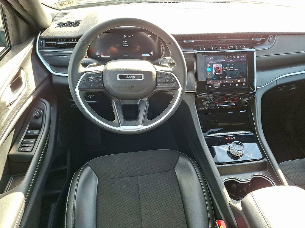 Used 2023 Jeep Grand Cherokee L Altitude image 2