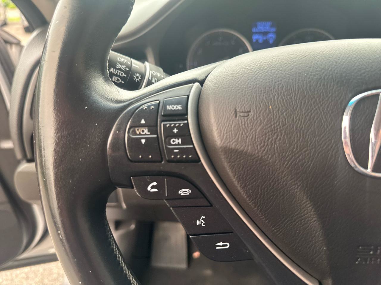 Used 2014 Acura ILX w/ Premium Package FWD image 30