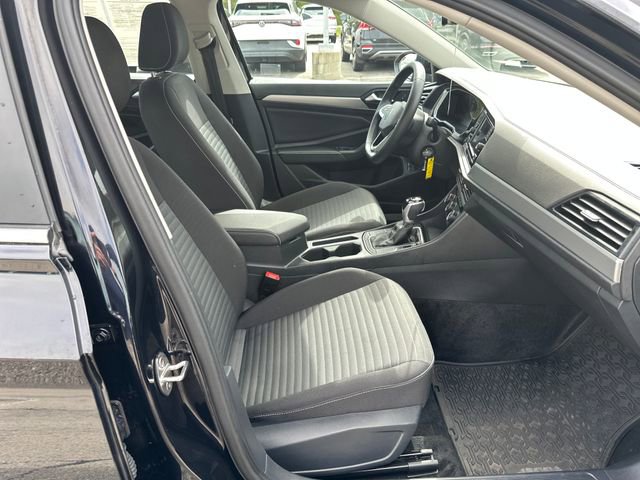 Certified 2024 Volkswagen Jetta S FWD image 33