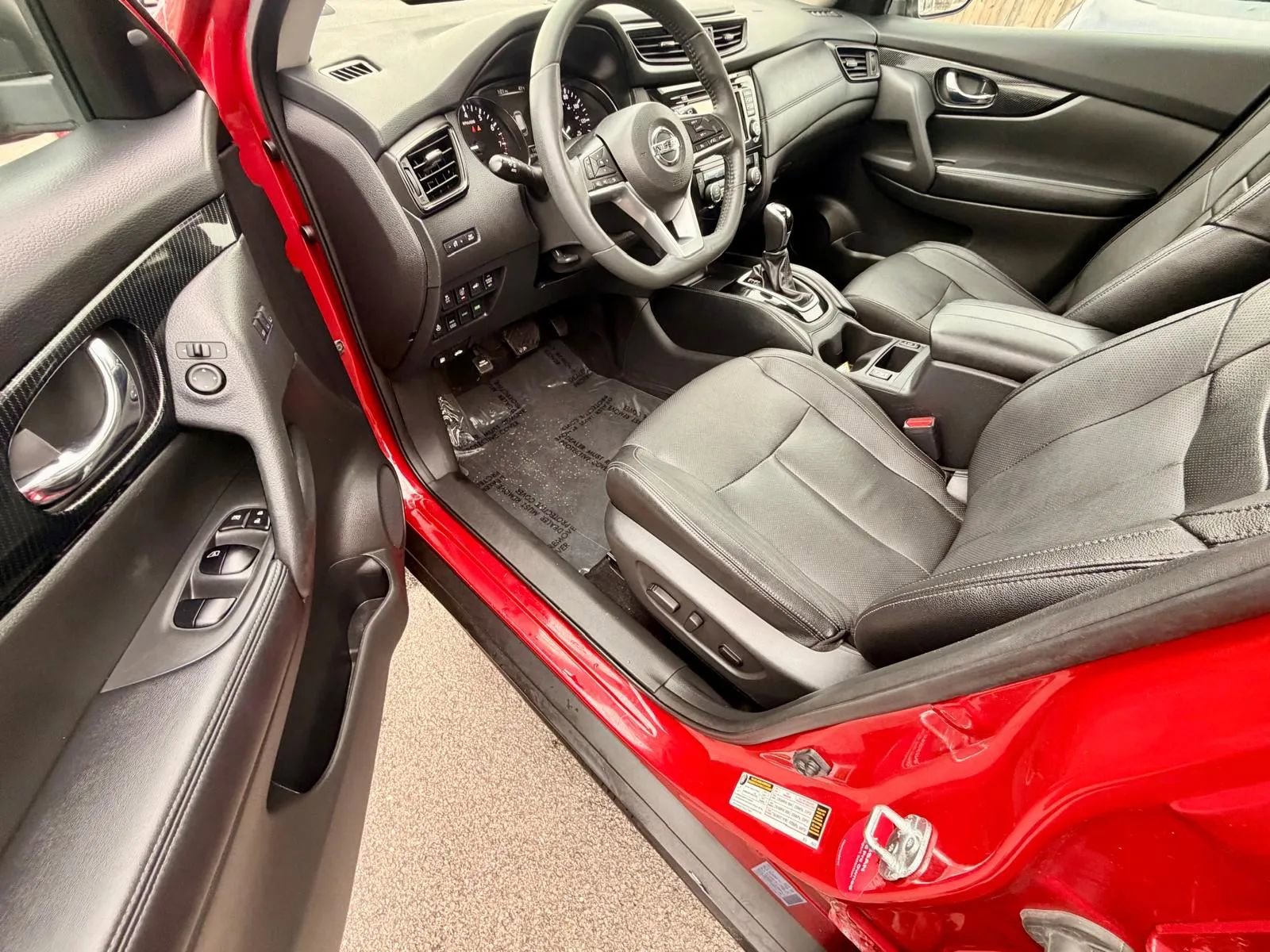 Used 2017 Nissan Rogue SL w/ SL Premium Package image 10