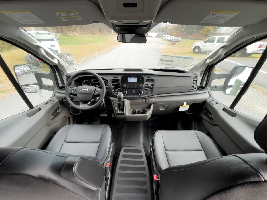 New 2024 Ford Transit 250 Low Roof RWD image 18