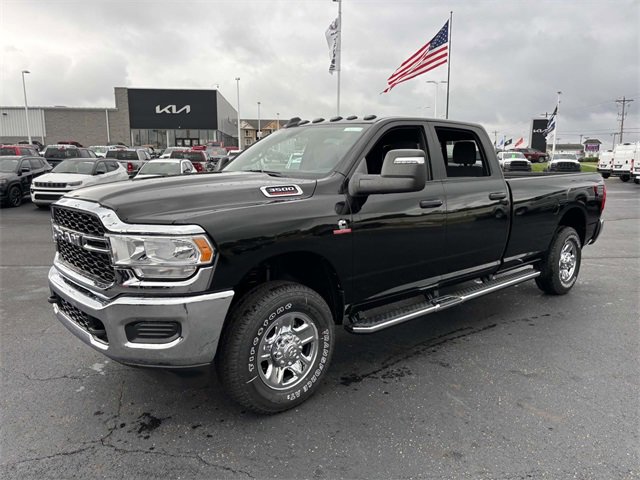 New 2024 RAM 3500 Tradesman image 3