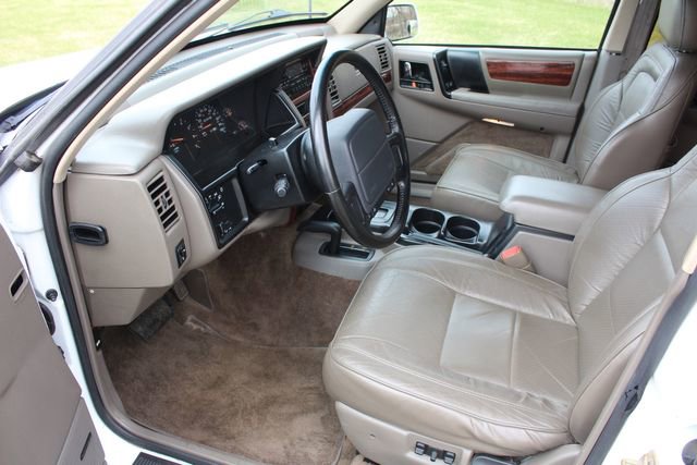 Used 1993 Jeep Grand Cherokee Limited image 20
