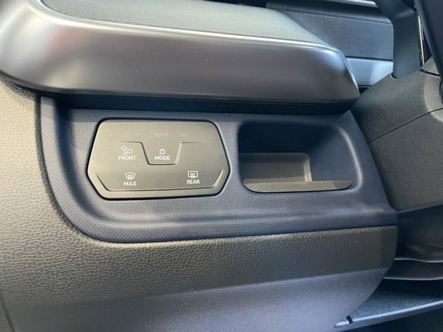 New 2025 Volkswagen ID. Buzz Pro S image 10