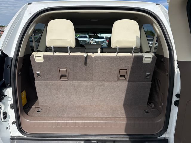 Used 2019 Lexus GX 460 Premium w/ Premium Package AWD/4WD image 29