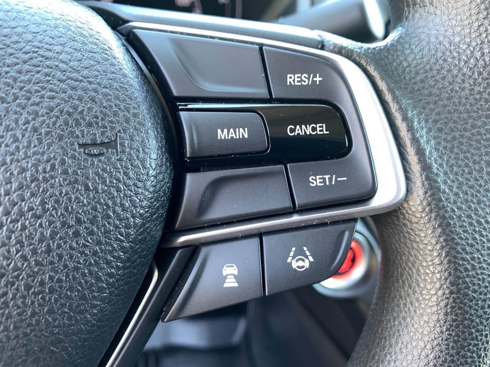 Used 2018 Honda Accord EX image 16