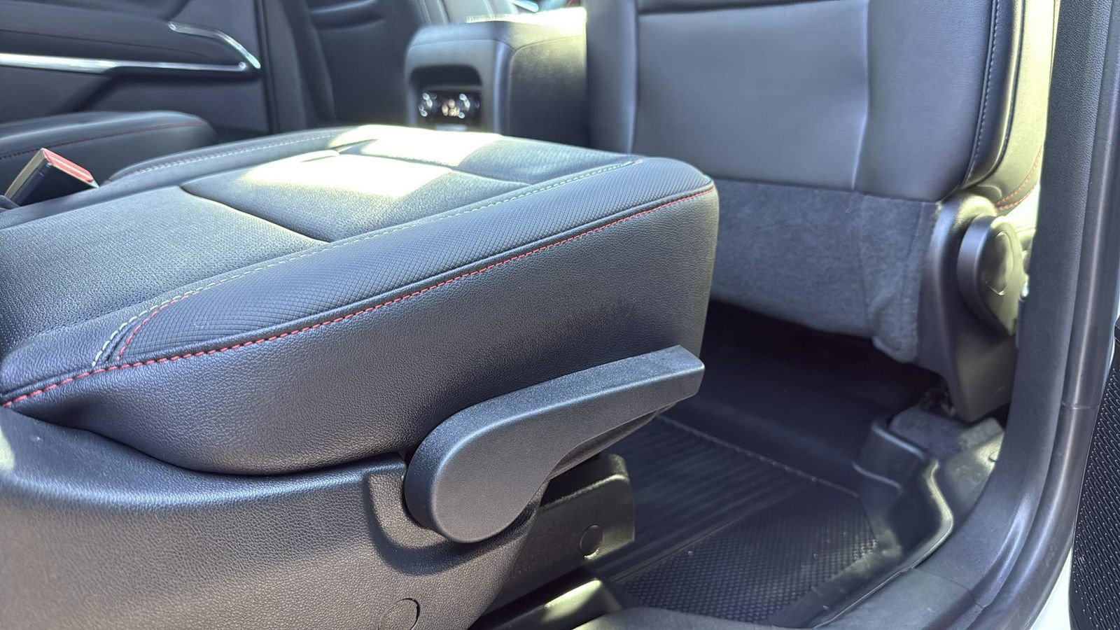 Used 2025 Chevrolet Traverse Z71 w/ Driver Confidence Package image 27