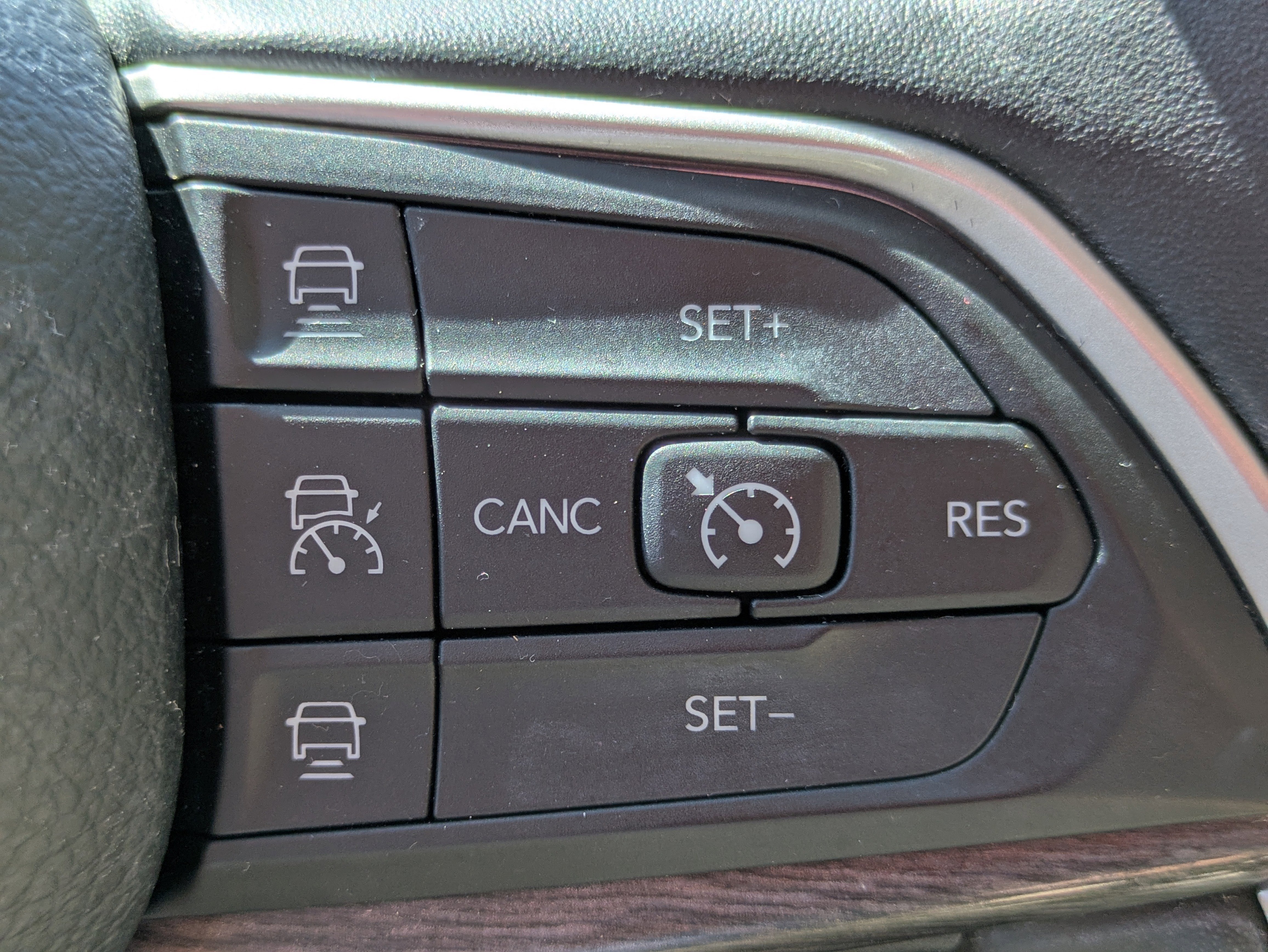 Used 2022 Jeep Grand Cherokee L Limited image 22