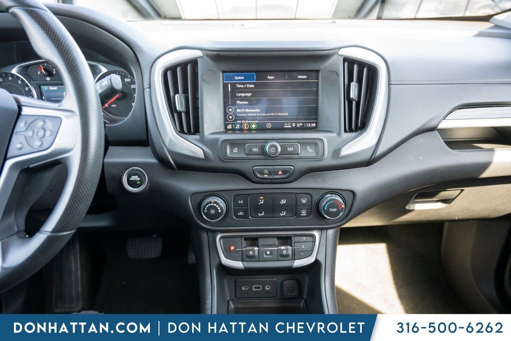Used 2024 GMC Terrain SLE image 8