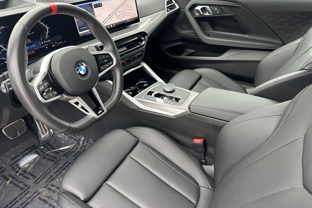 Used 2025 BMW M240i Coupe RWD image 9