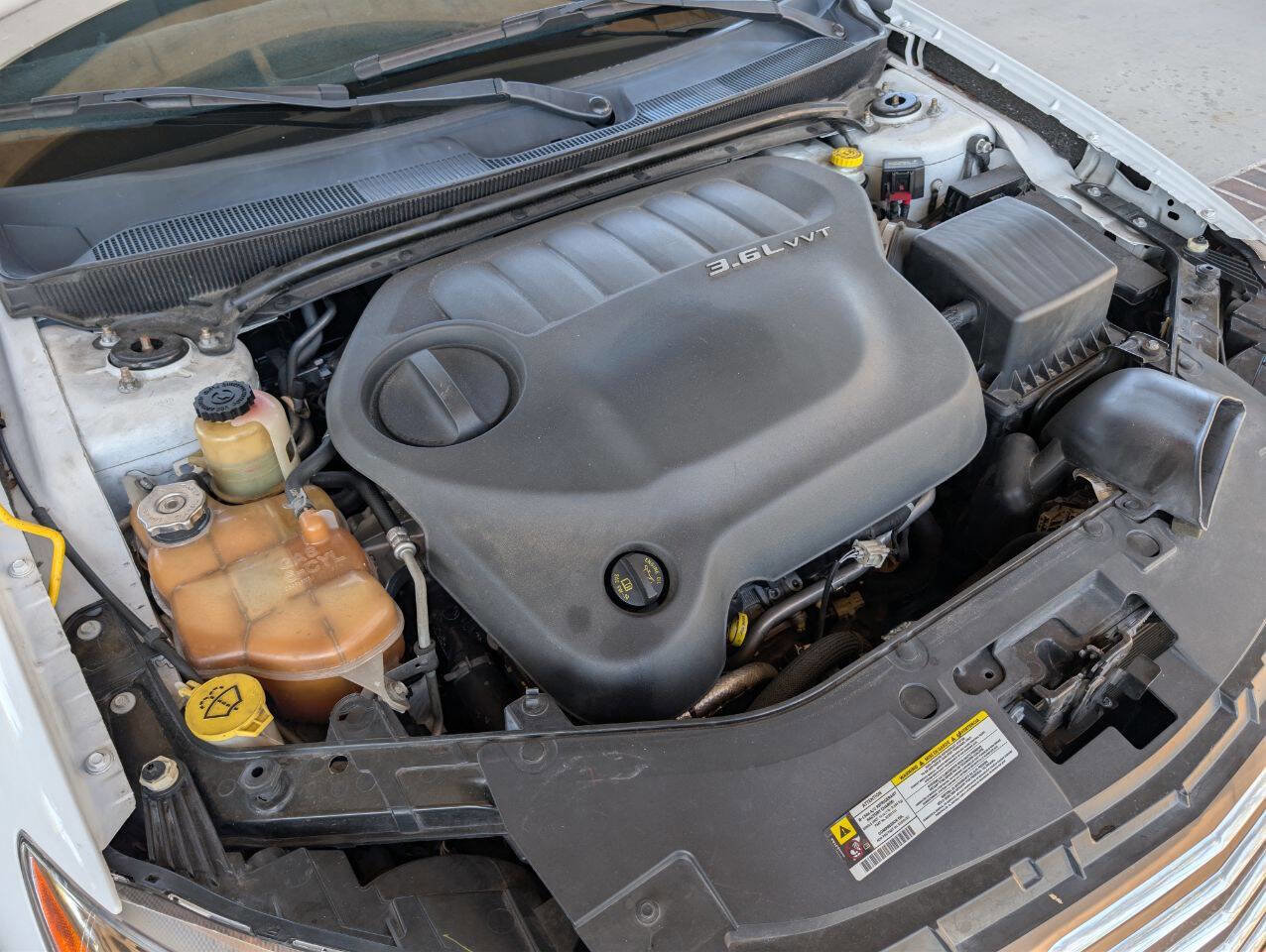 Used 2012 Chrysler 200 Touring image 23