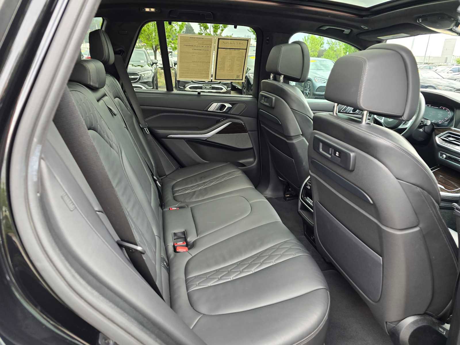 Used 2020 BMW X5 M50i w/ Executive Package image 13