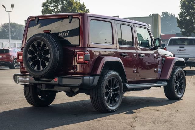 Used 2021 Jeep Wrangler Unlimited Sahara w/ Cold Weather Group AWD/4WD image 40