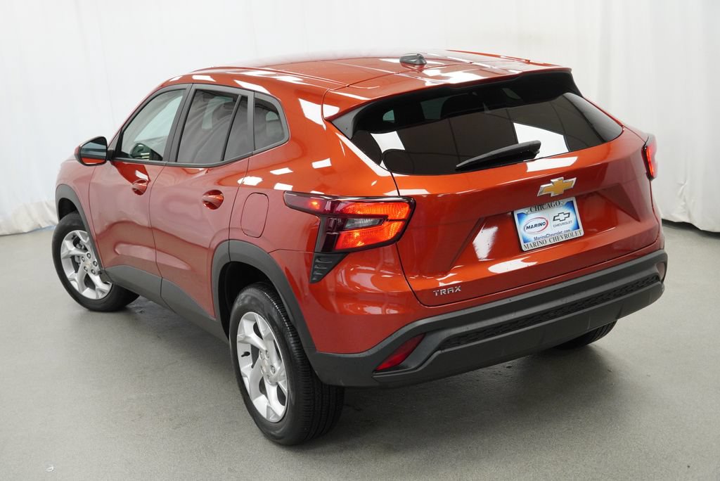 Certified 2024 Chevrolet Trax LS w/ LS Convenience Package FWD image 38