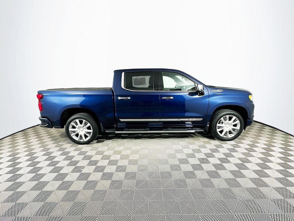 Used 2022 Chevrolet Silverado 1500 High Country w/ High Country Premium Package image 12