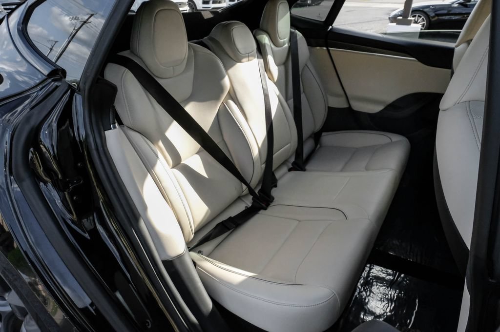 Used 2022 Tesla Model S Plaid AWD/4WD image 37