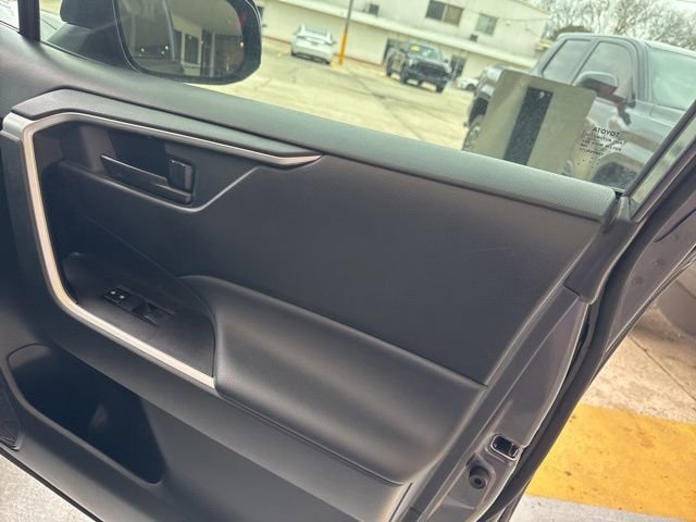 Used 2023 Toyota RAV4 LE image 23