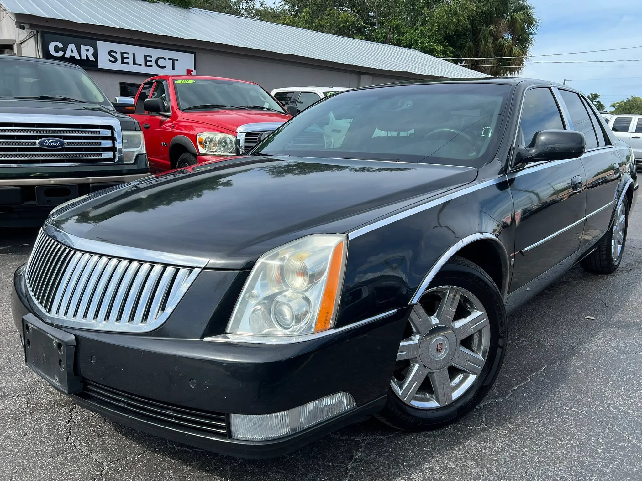 Used 2007 Cadillac DTS Luxury I w/ Sun And Navigation Package