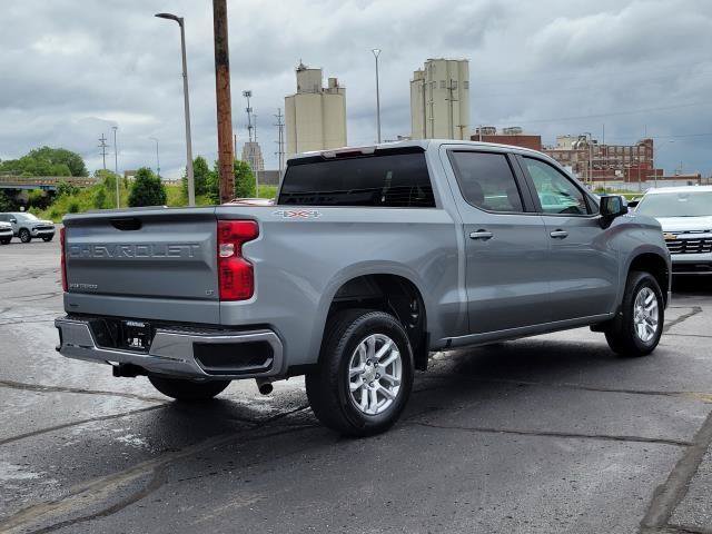 Used 2024 Chevrolet Silverado 1500 LT AWD/4WD image 2