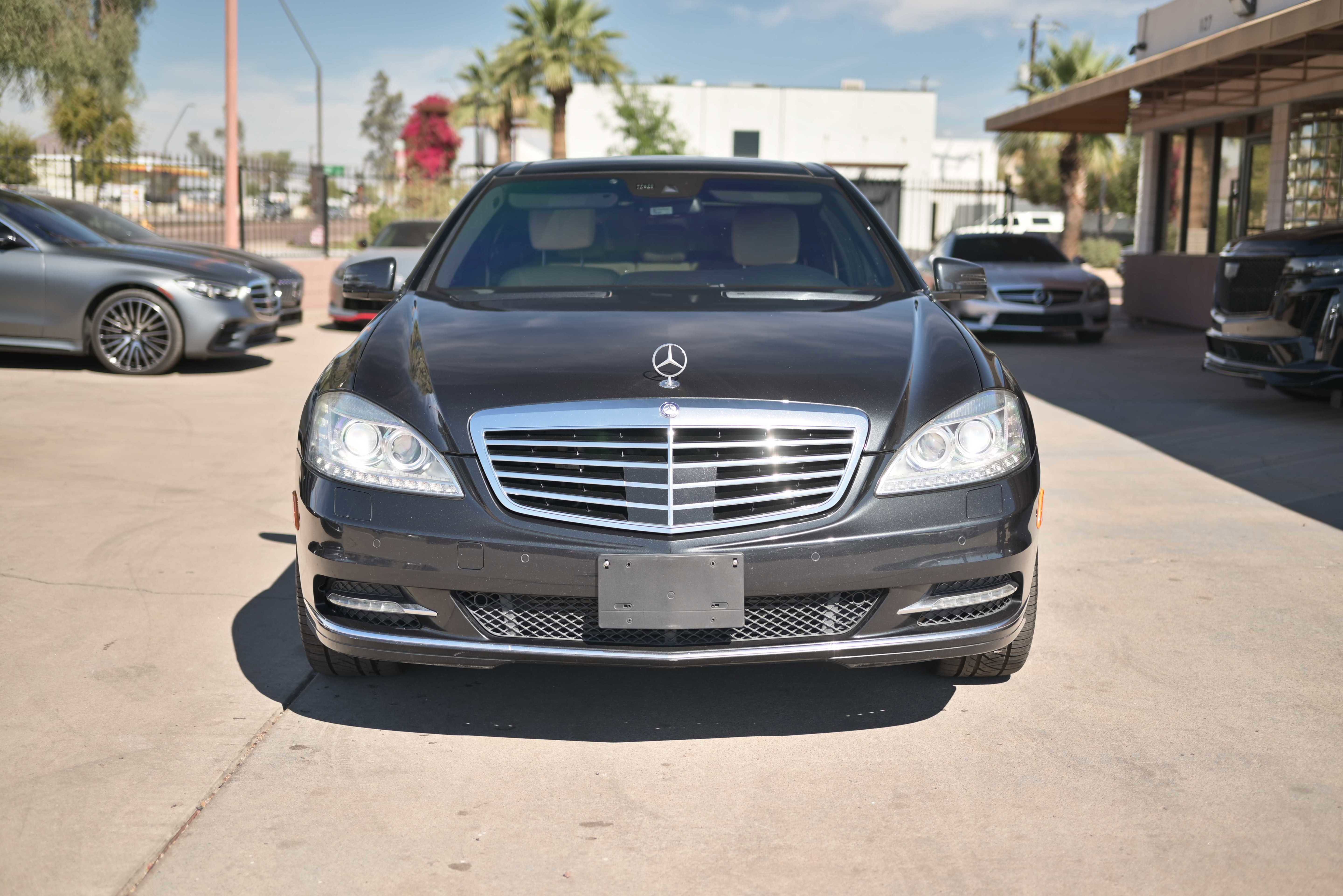 Used 2013 Mercedes-Benz S 350 BlueTEC 4MATIC image 2