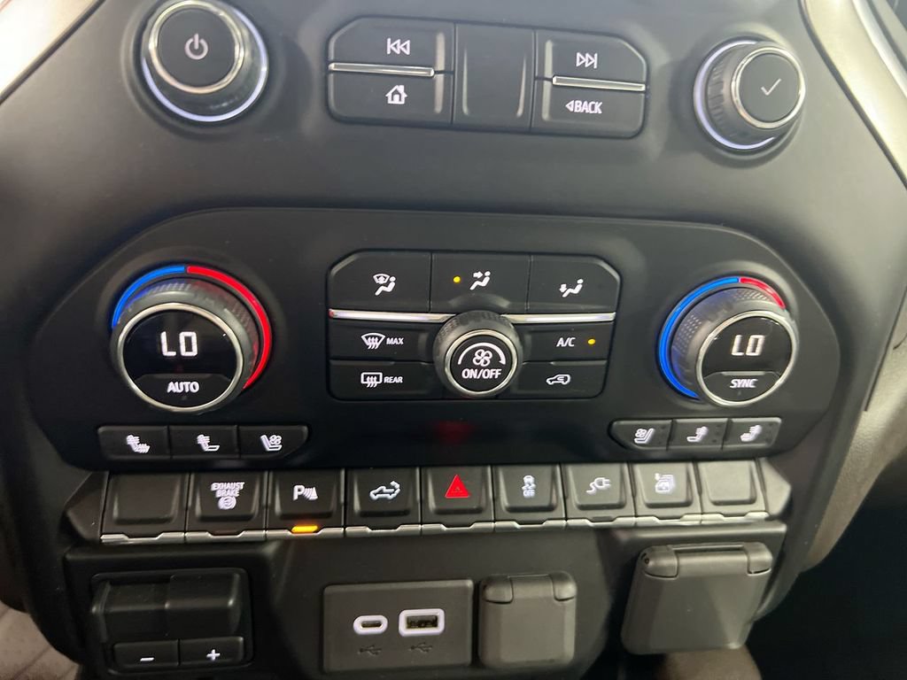 Used 2020 Chevrolet Silverado 2500 LTZ w/ LTZ Plus Package AWD/4WD image 16