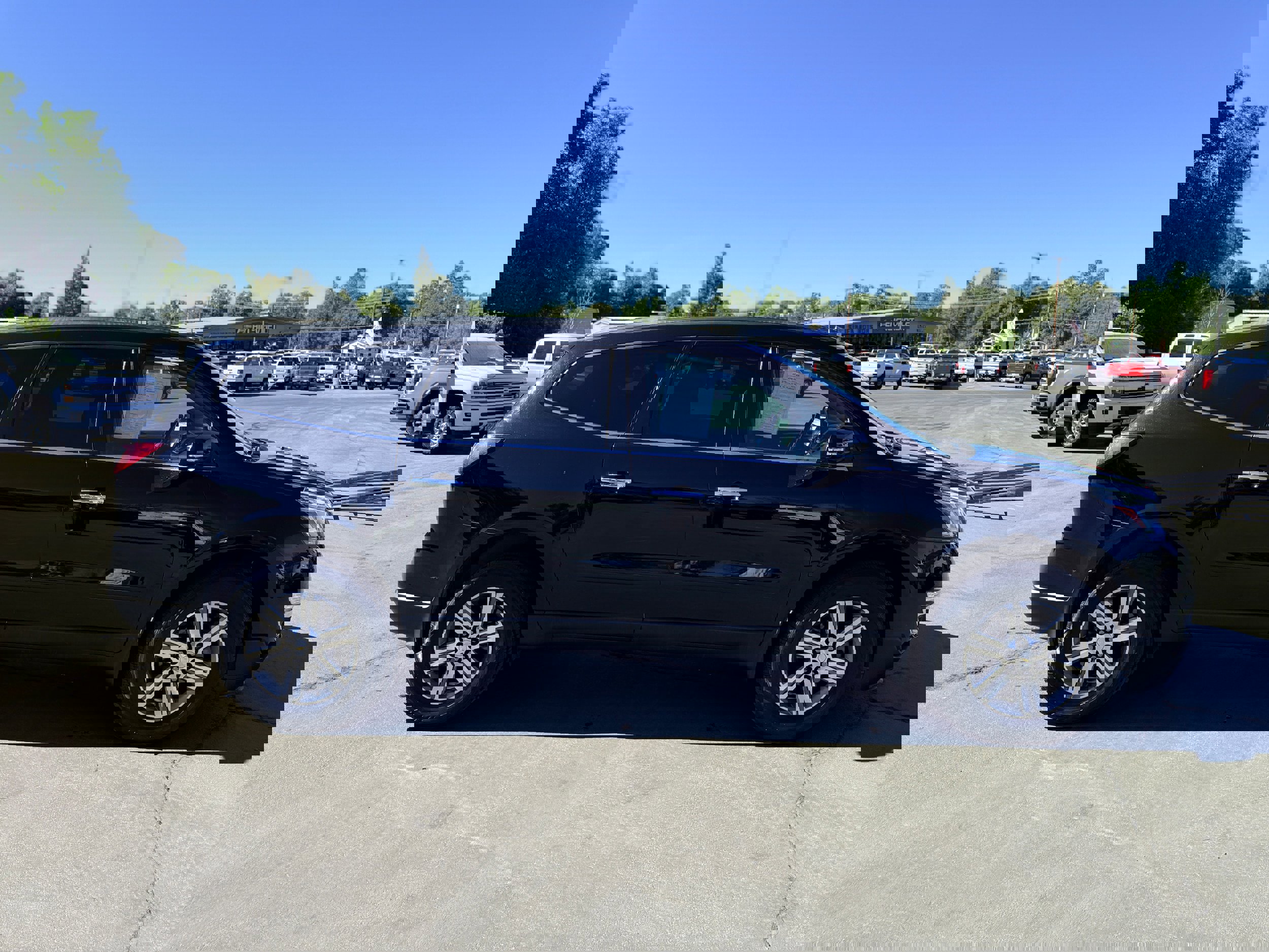 Used 2017 Chevrolet Traverse LT image 5