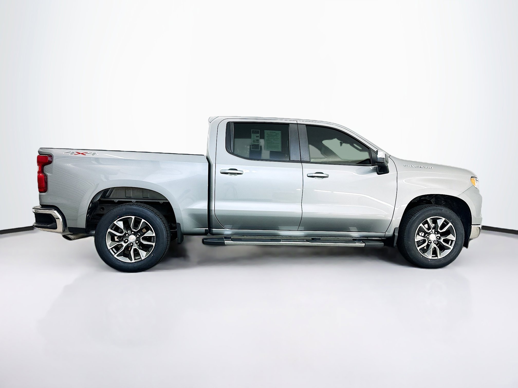 Used 2023 Chevrolet Silverado 1500 LT image 10