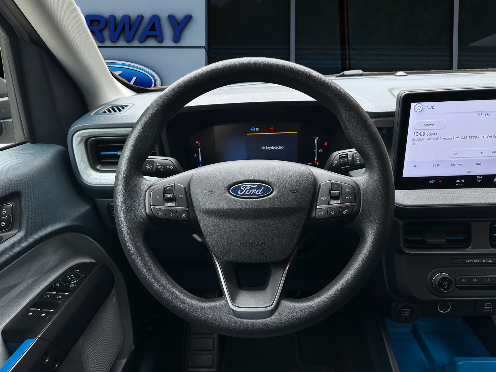 Used 2025 Ford Maverick XLT FWD image 13